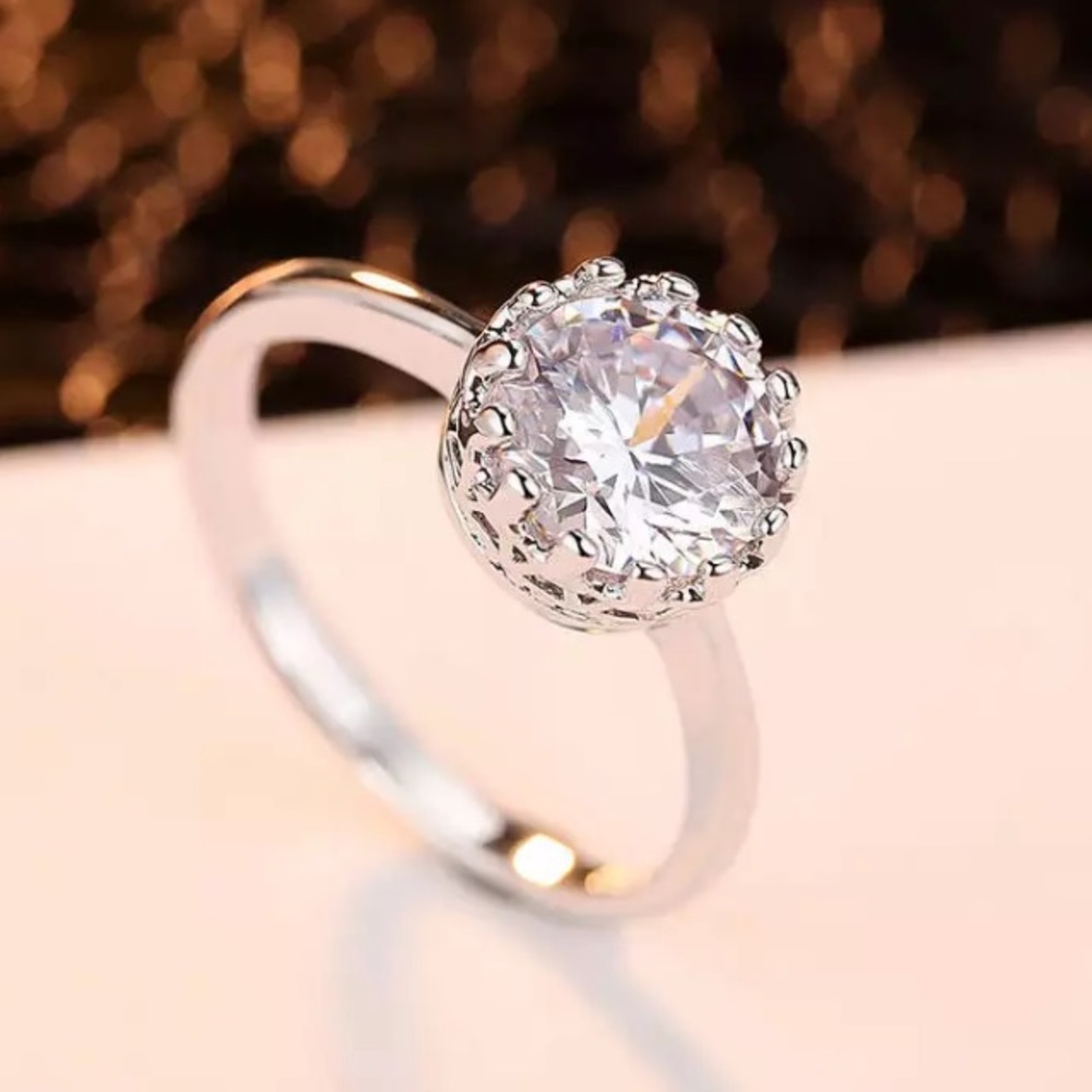 Silver Cubic Zirconia ring size 7